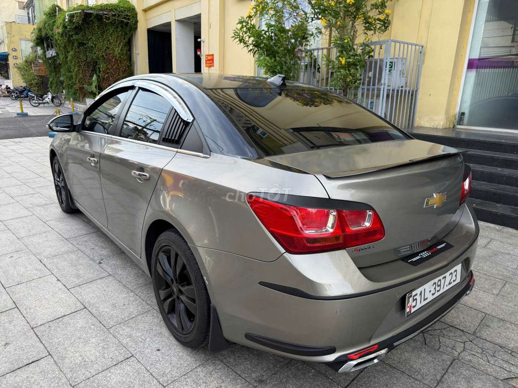 Chevrolet Cruze 2017 - ảnh 4