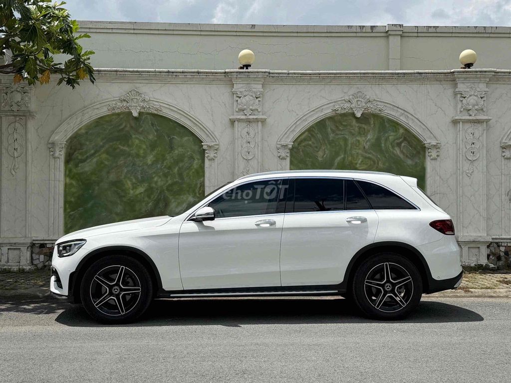 Mercedes-Benz GLC 300 4Matic 2021 - ảnh 3