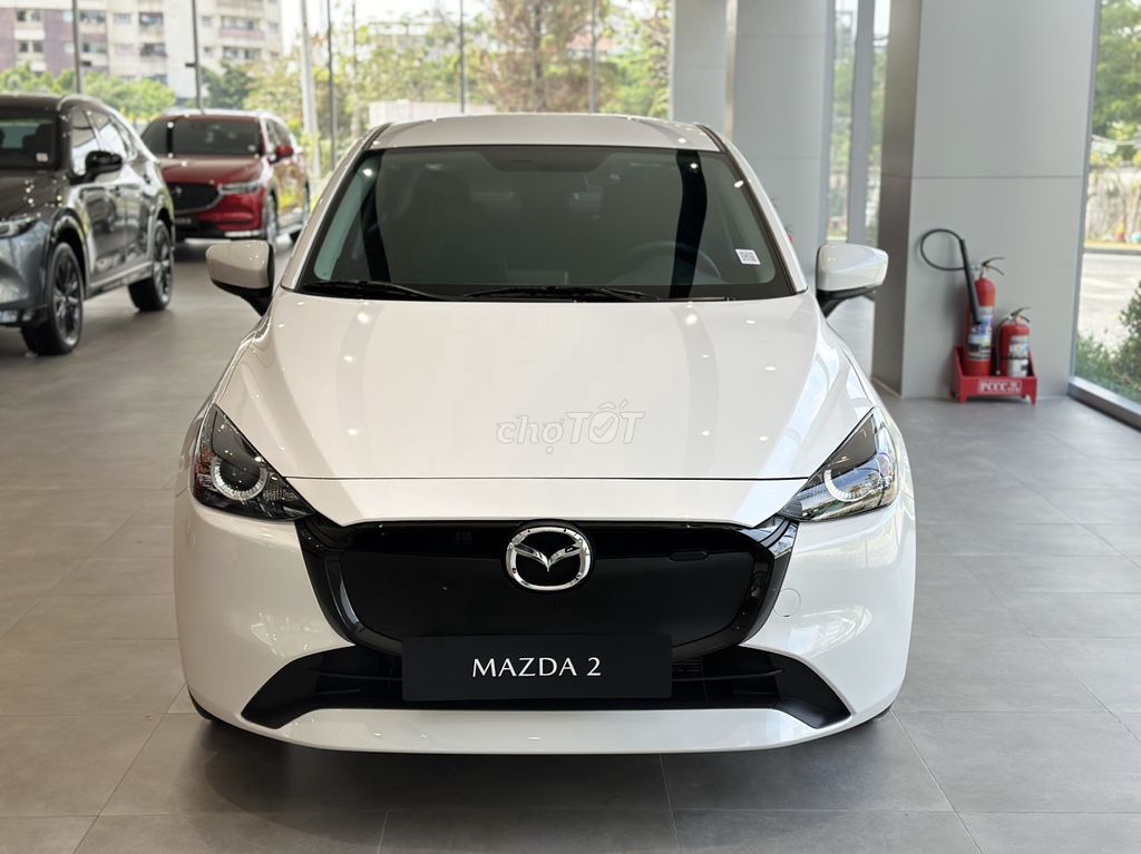 Mazda 2 2026 - ảnh 1