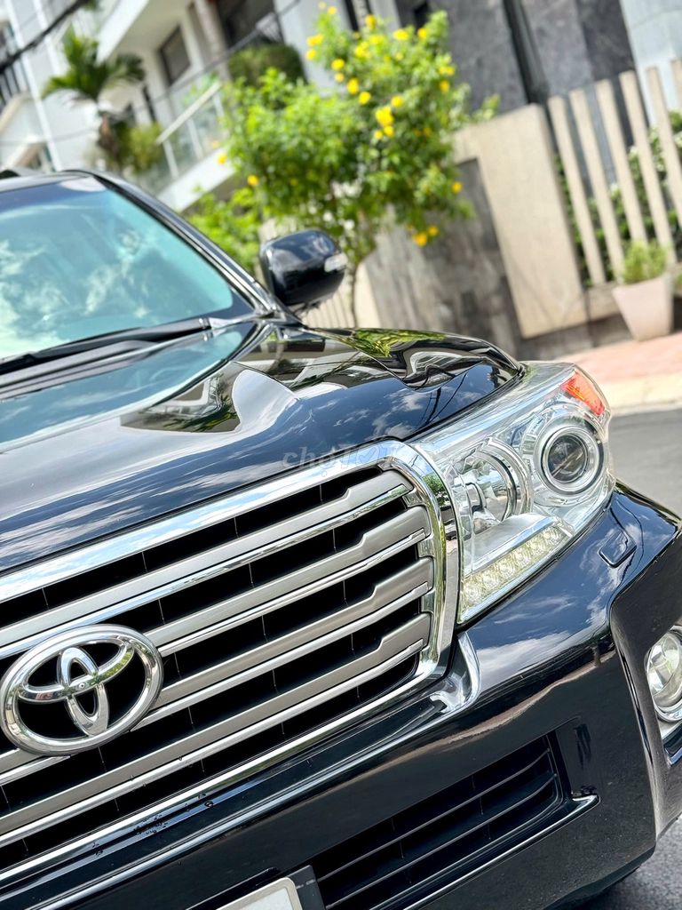 Toyota Land Cruiser 2014 - ảnh 2