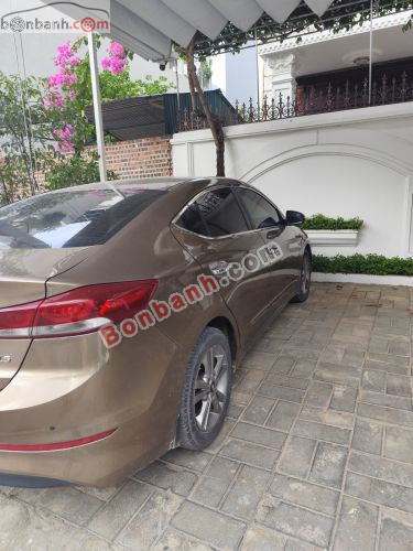 Hyundai Elantra 1.6 AT 2016 - ảnh 2