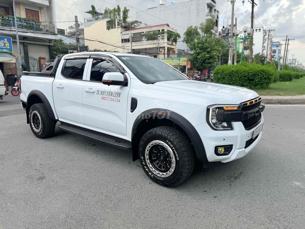 Ford Ranger 2025 - ảnh 1