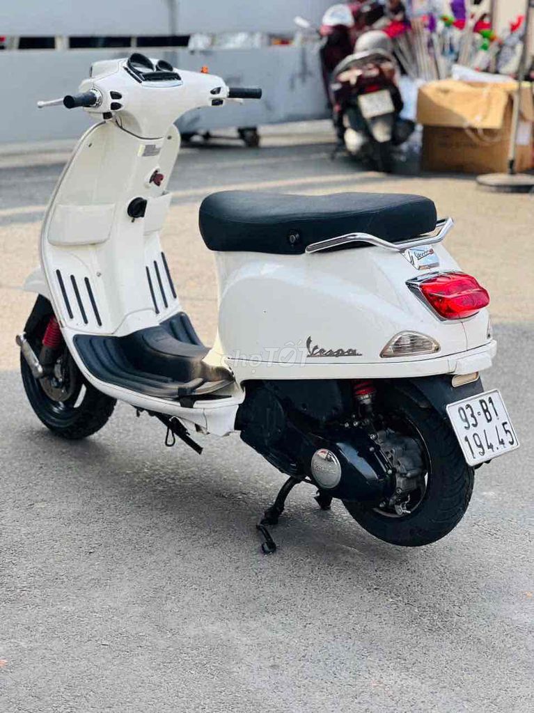 Piaggio Vespa 2013 - ảnh 5