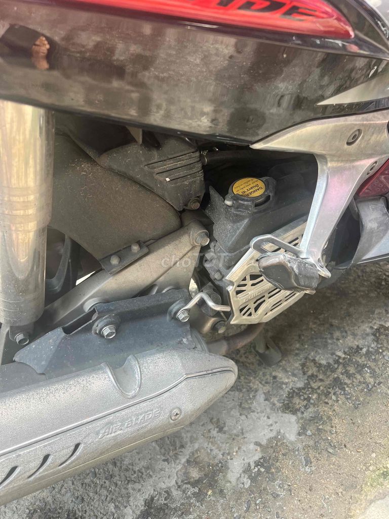 Honda Air Blade 2010 - ảnh 2