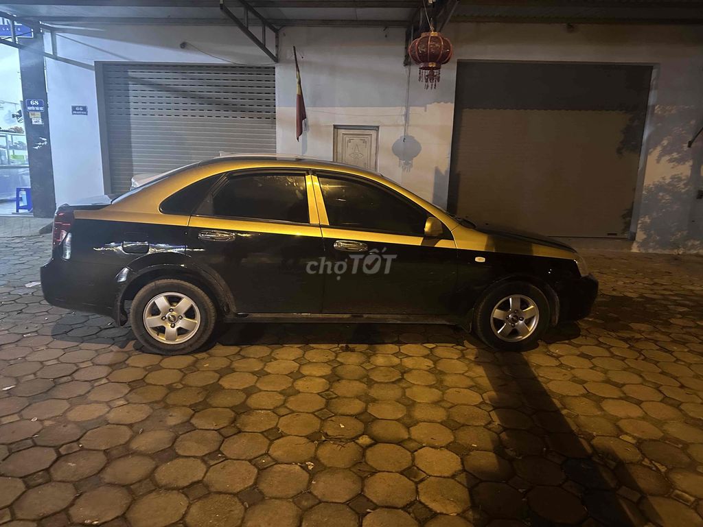 Chevrolet Lacetti - ảnh 2