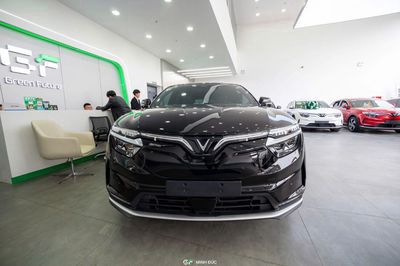 VinFast VF8 Plus 2023 - ảnh 1