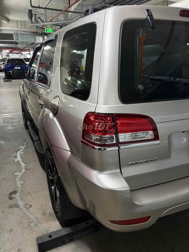 Ford Escape 2011 - ảnh 2