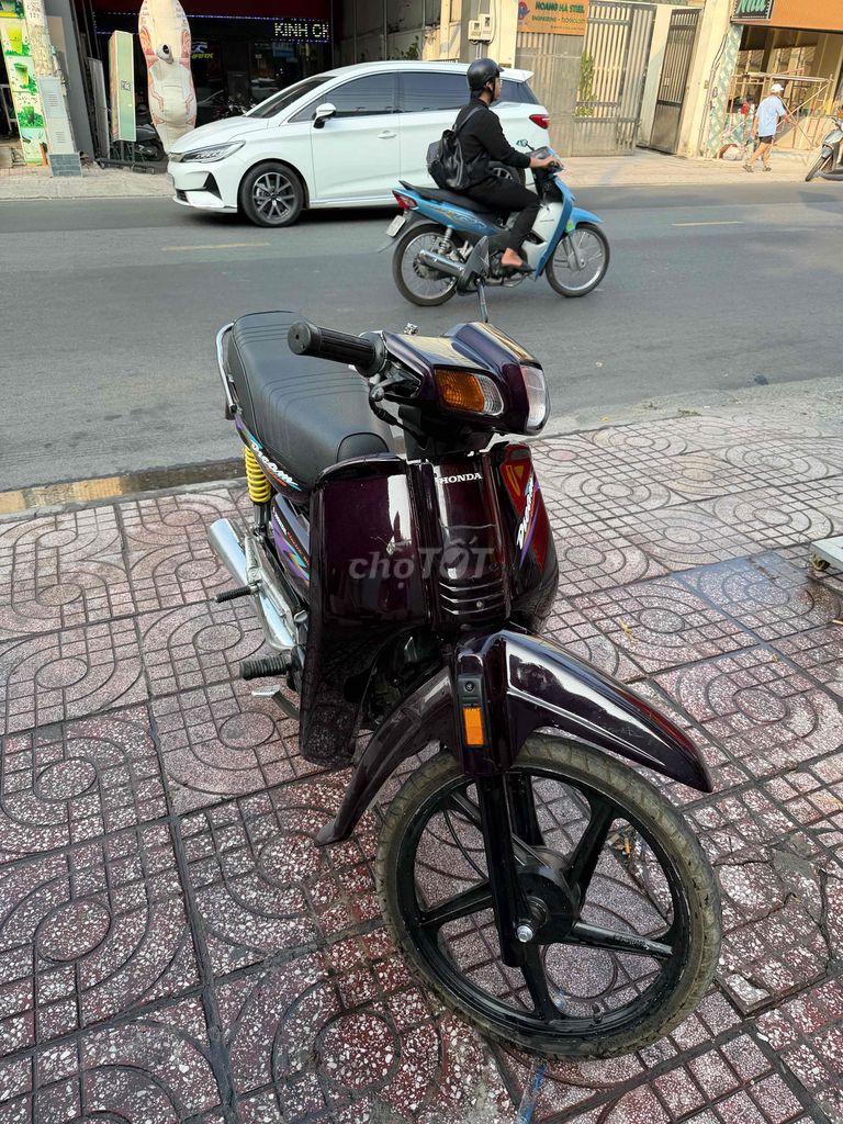 Honda Dream 2012 - ảnh 1