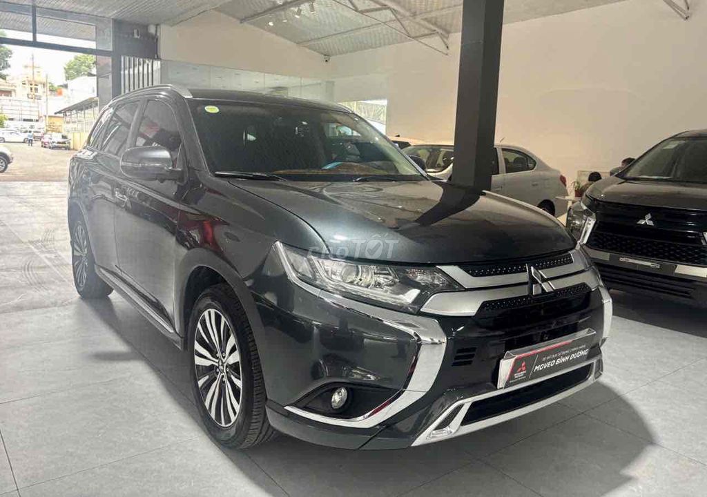 Mitsubishi Outlander 2022 - ảnh 2