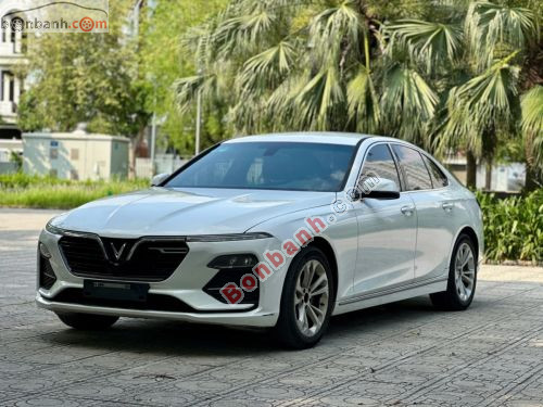 VinFast Lux A 2.0 Base 2.0 AT 2021 - ảnh 3