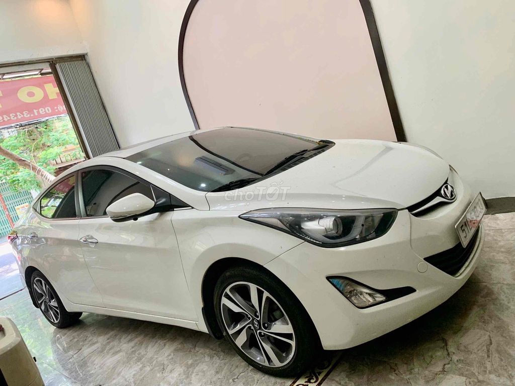 Hyundai Elantra 2015 - ảnh 1