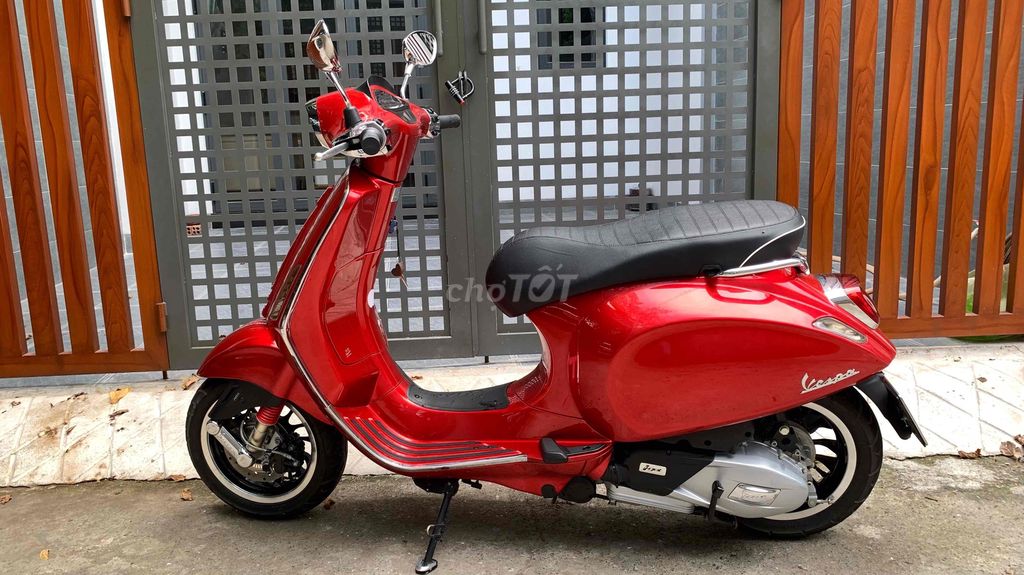 Piaggio Vespa 2022 - ảnh 1