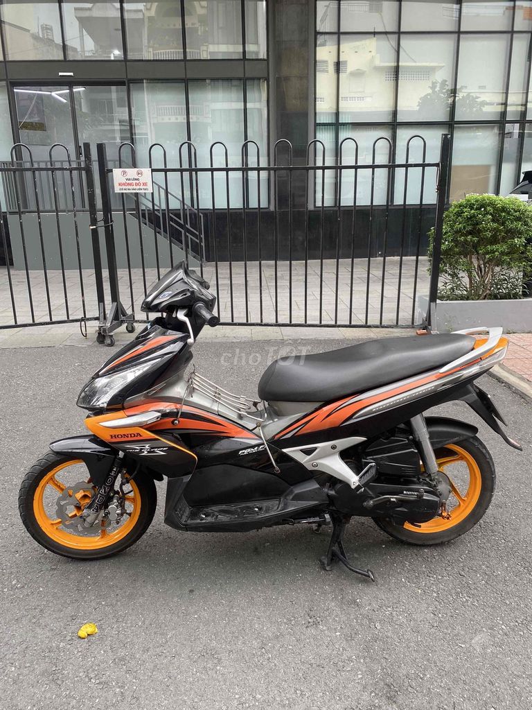 Honda Air Blade 2010 - ảnh 5