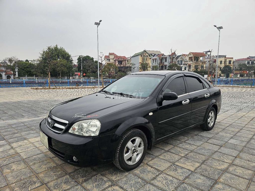 Chevrolet Lacetti 2009 - ảnh 1