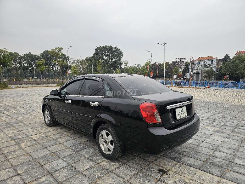 Chevrolet Lacetti 2009 - ảnh 5