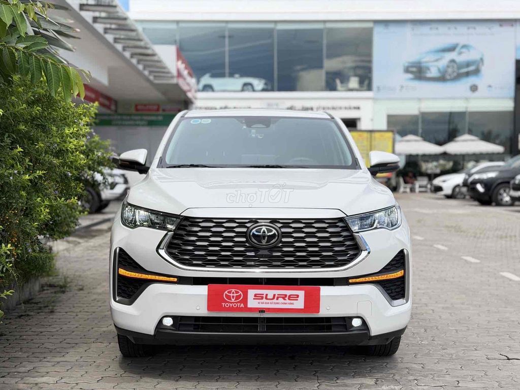 Toyota Innova Cross 2024 - ảnh 1