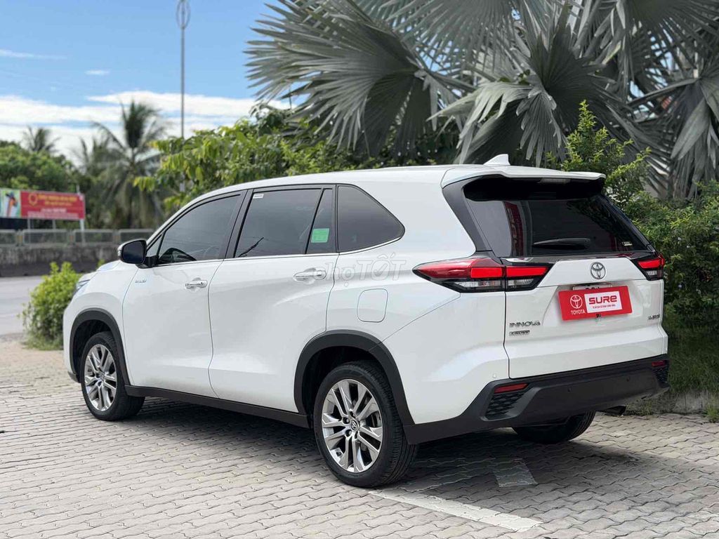 Toyota Innova Cross 2024 - ảnh 4