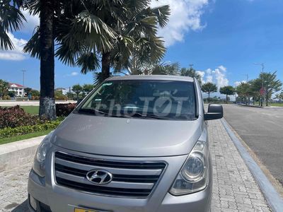 Hyundai Starex - ảnh 1