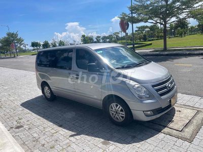 Hyundai Starex - ảnh 3