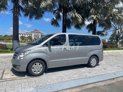 Hyundai Starex - ảnh 4