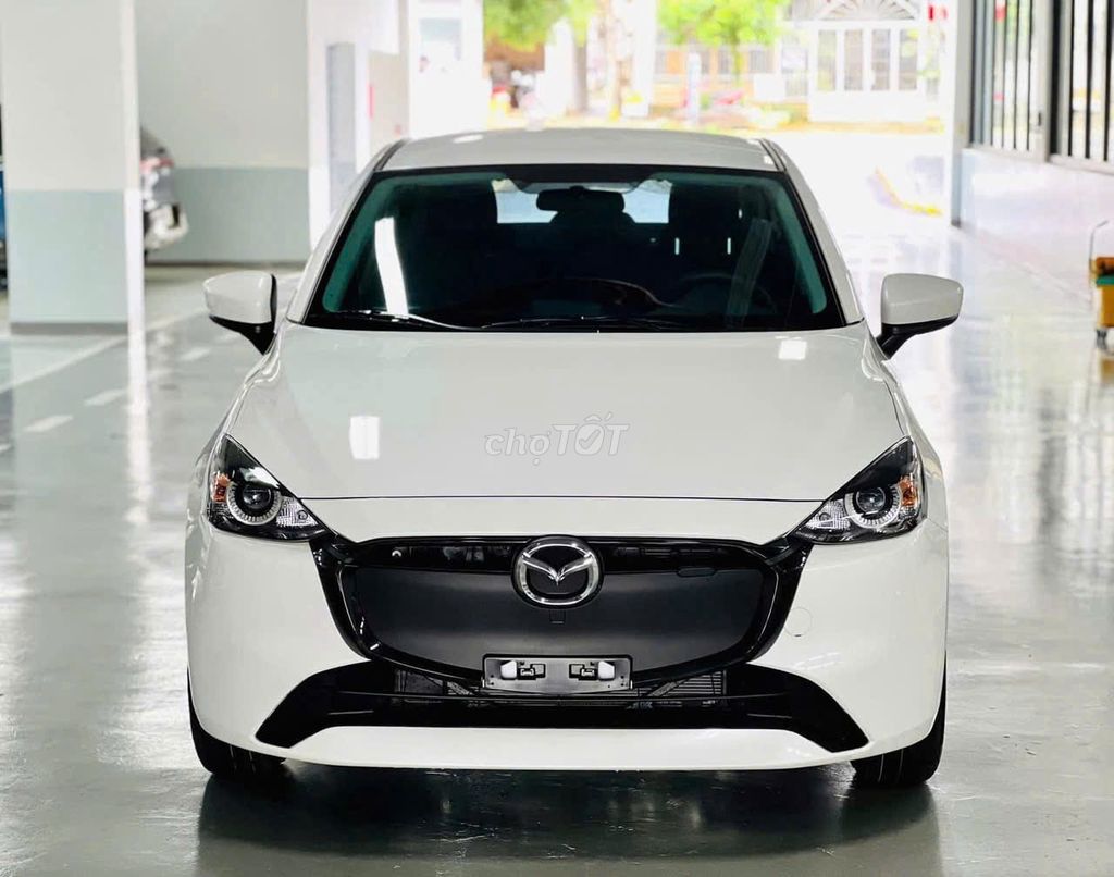 Mazda 2 2026 - ảnh 1