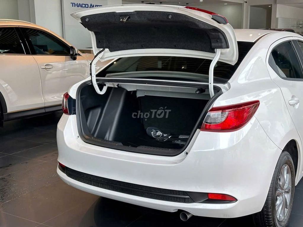 Mazda 2 2026 - ảnh 5