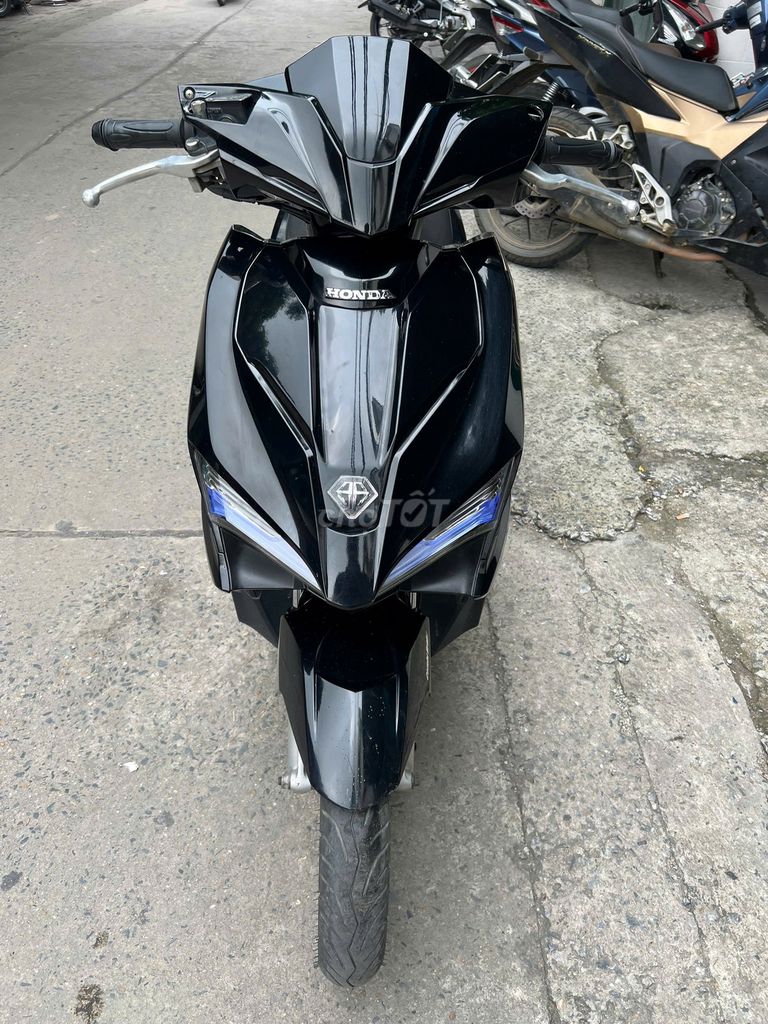 Cần b 2018 - ảnh 1