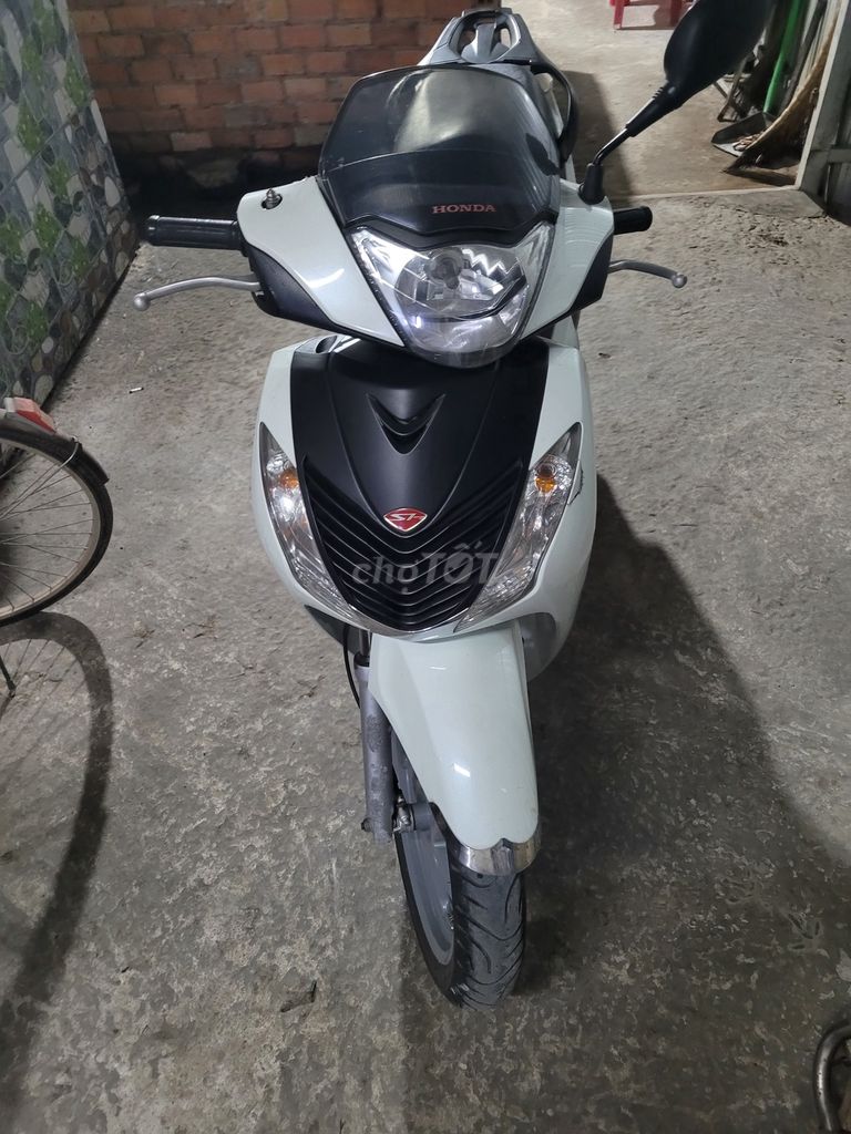 Honda SH 2011 - ảnh 3