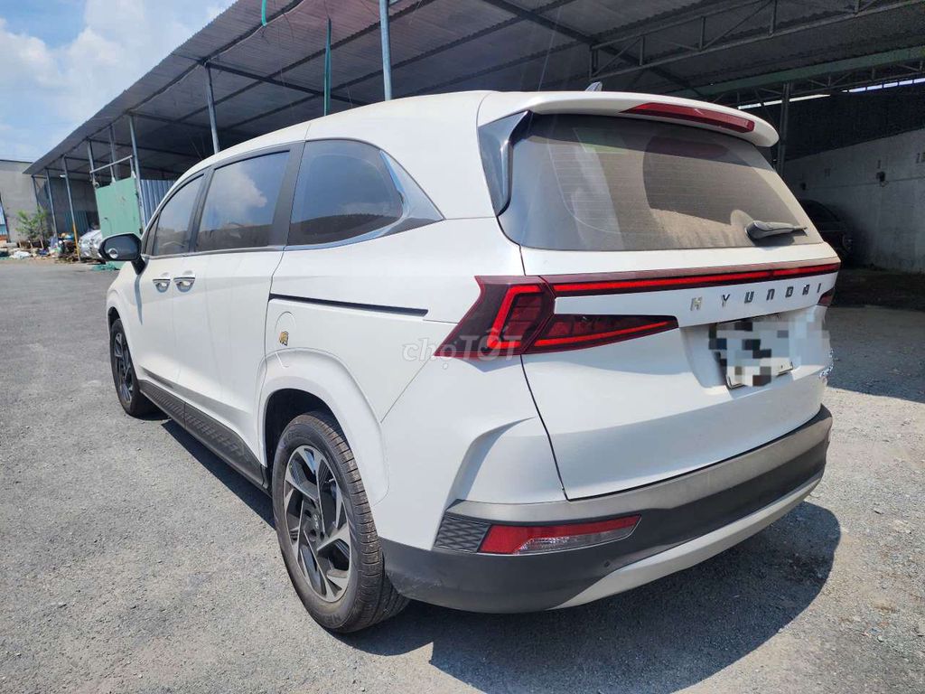 Hyundai Custin 2023 - ảnh 2