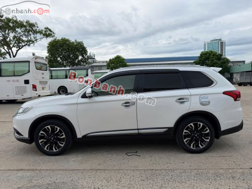 Mitsubishi Outlander Premium 2.0 CVT 2021 - ảnh 3