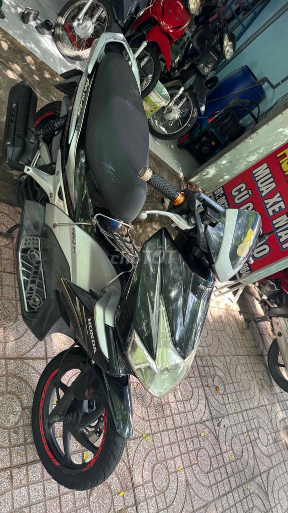 Honda Air Blade 2010 - ảnh 2