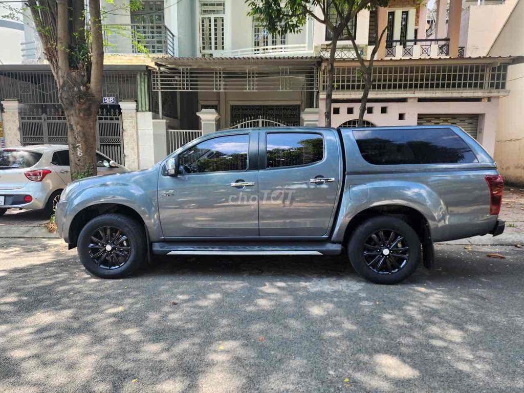 Isuzu 2018 - ảnh 3