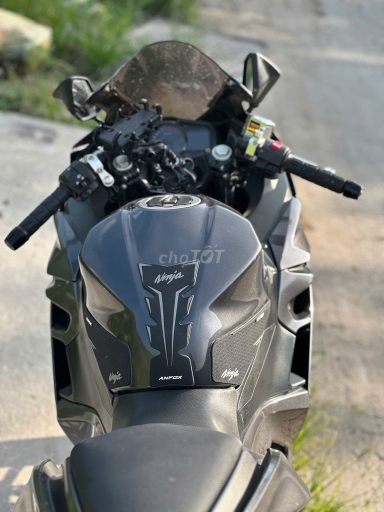 Kawasaki Ninja 2023 - ảnh 1