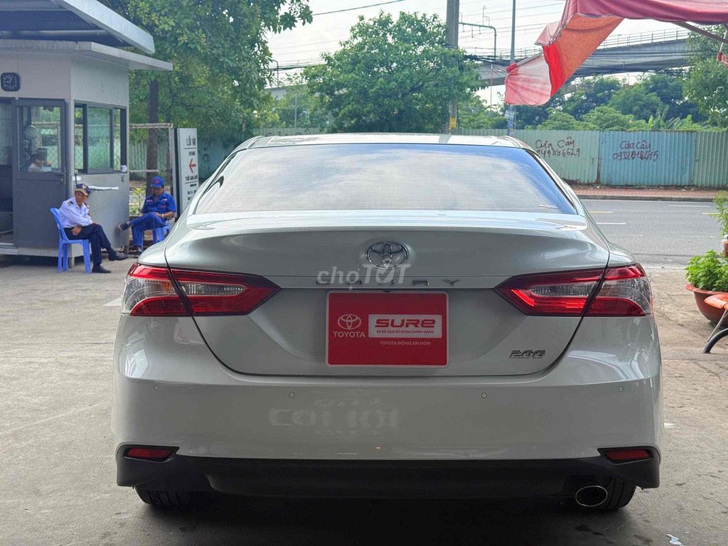 Toyota Camry 2.0G 2021 - ảnh 2