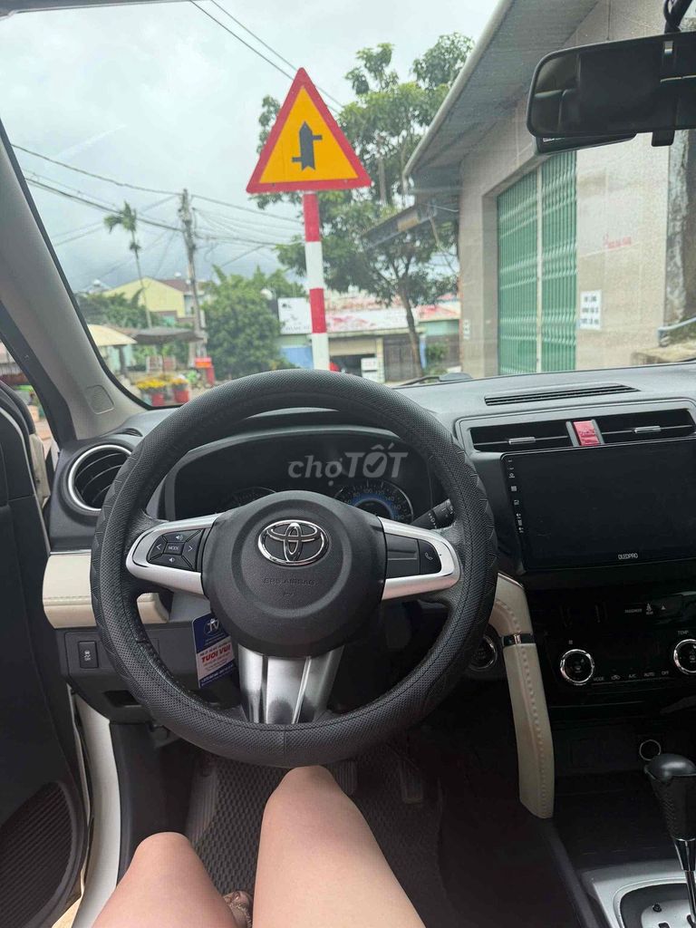 Toyota Rush 2021 - ảnh 2