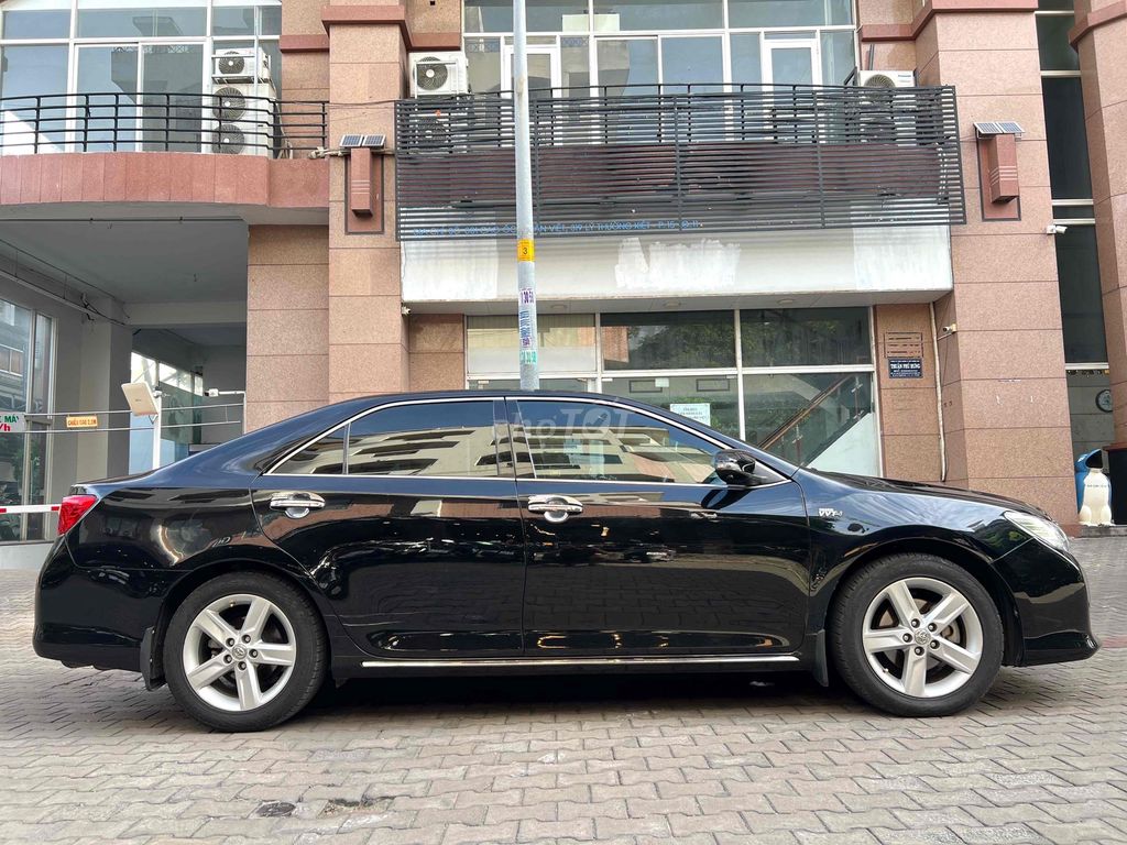 Toyota Camry 2.5Q 2014 - ảnh 3