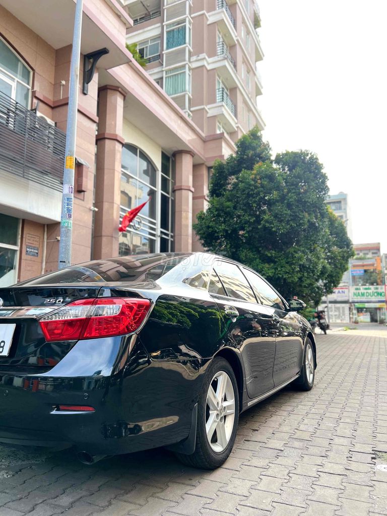 Toyota Camry 2.5Q 2014 - ảnh 4