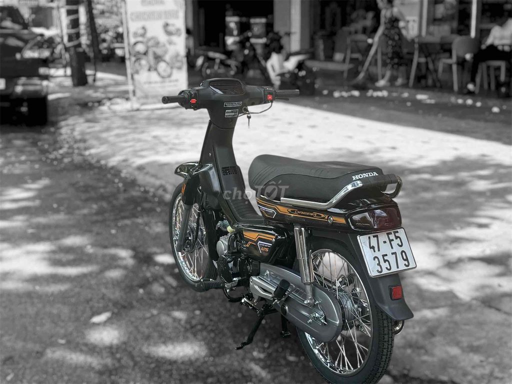 Honda Dream 1997 - ảnh 1