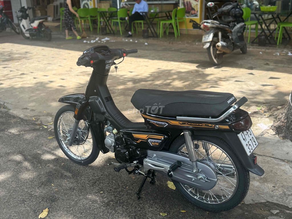 Honda Dream 1997 - ảnh 2