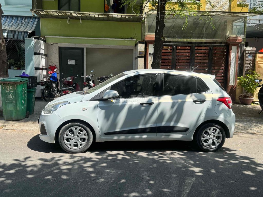Hyundai Grand i10 - ảnh 1