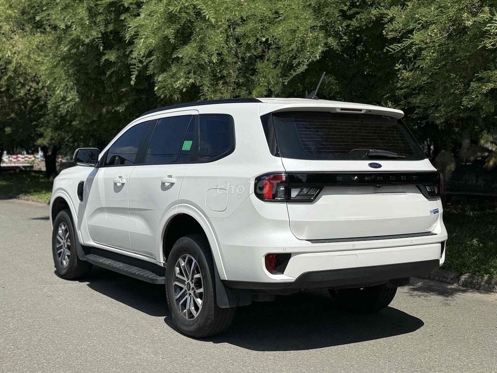 Ford Everest 2025 - ảnh 4