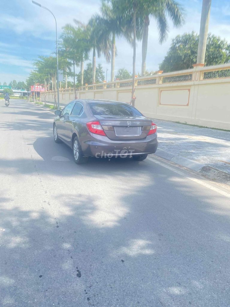Honda Civic 2012 - ảnh 1