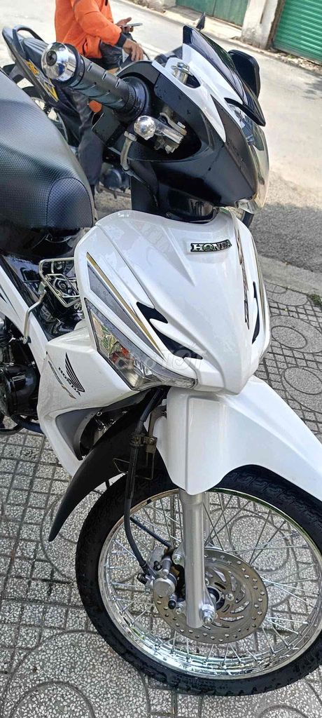 Honda Future 2011 - ảnh 4