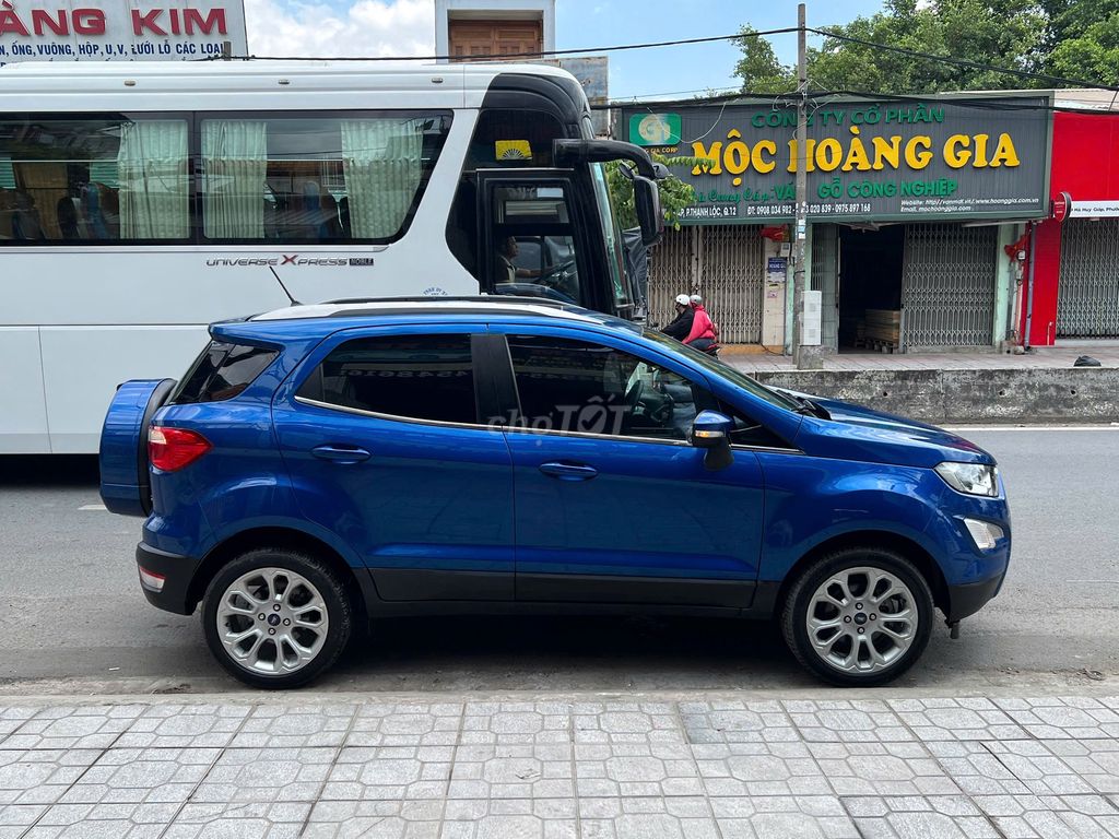 Ford Everest 2022 - ảnh 3