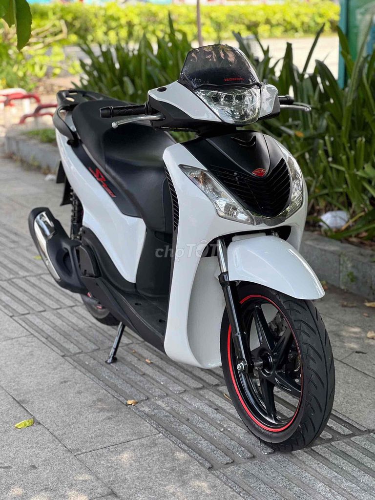 Honda SH 2022 - ảnh 1