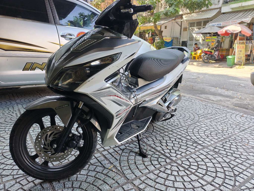 Honda Air Blade 2015 - ảnh 2