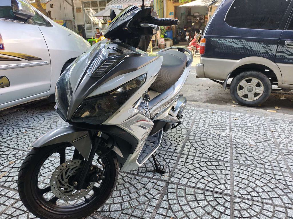 Honda Air Blade 2015 - ảnh 3