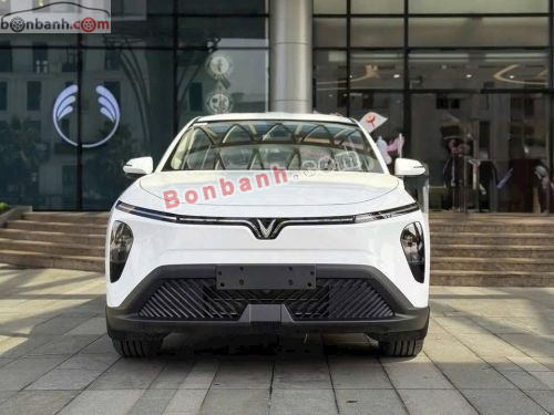 VinFast Limo Green AT 2026 - ảnh 1