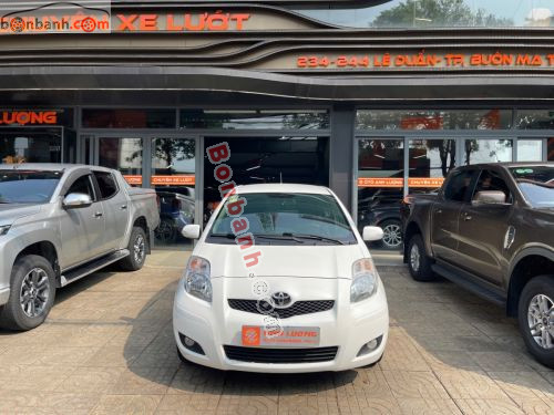 Toyota Yaris 1.5 AT 2012 - ảnh 2