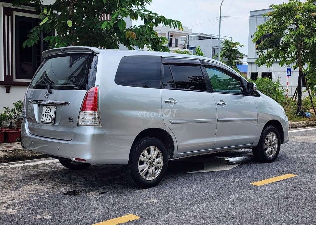 Toyota Innova G - ảnh 2